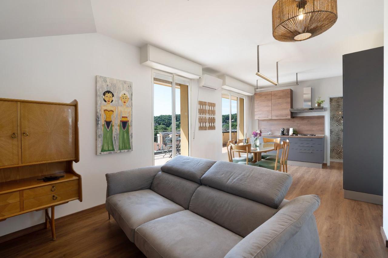 La Casa Del Riccio Apartment อาโรนา ภายนอก รูปภาพ
