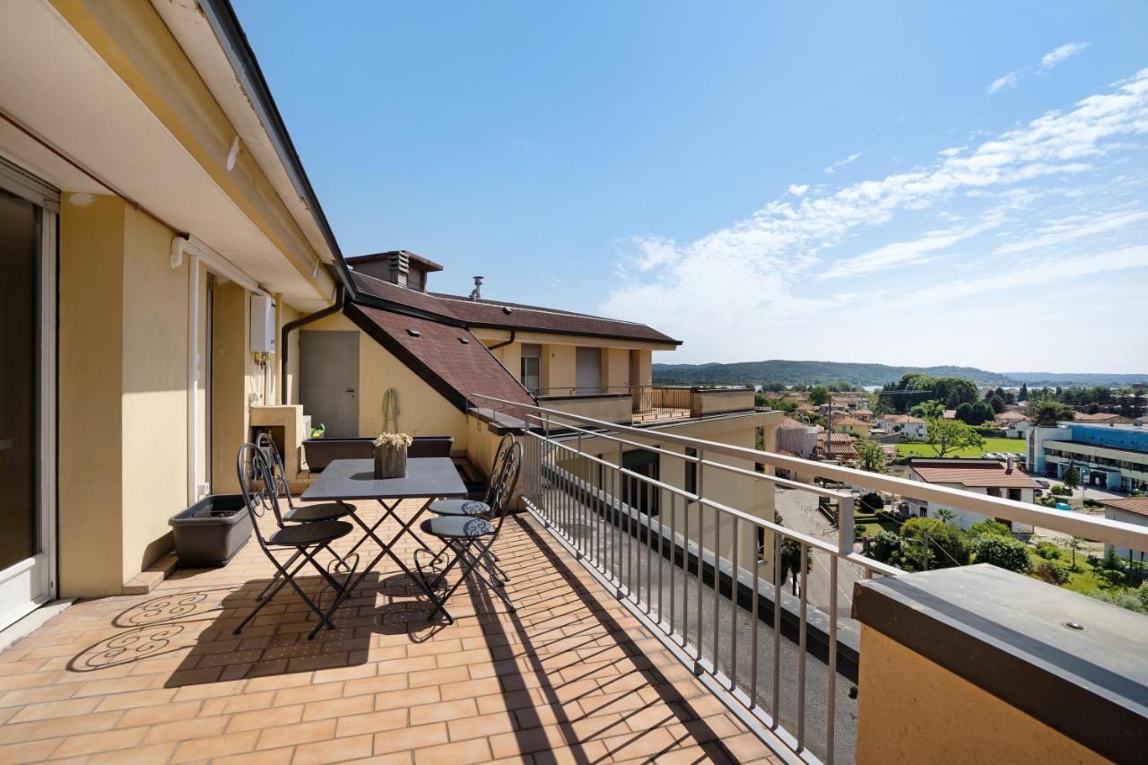 La Casa Del Riccio Apartment อาโรนา ภายนอก รูปภาพ