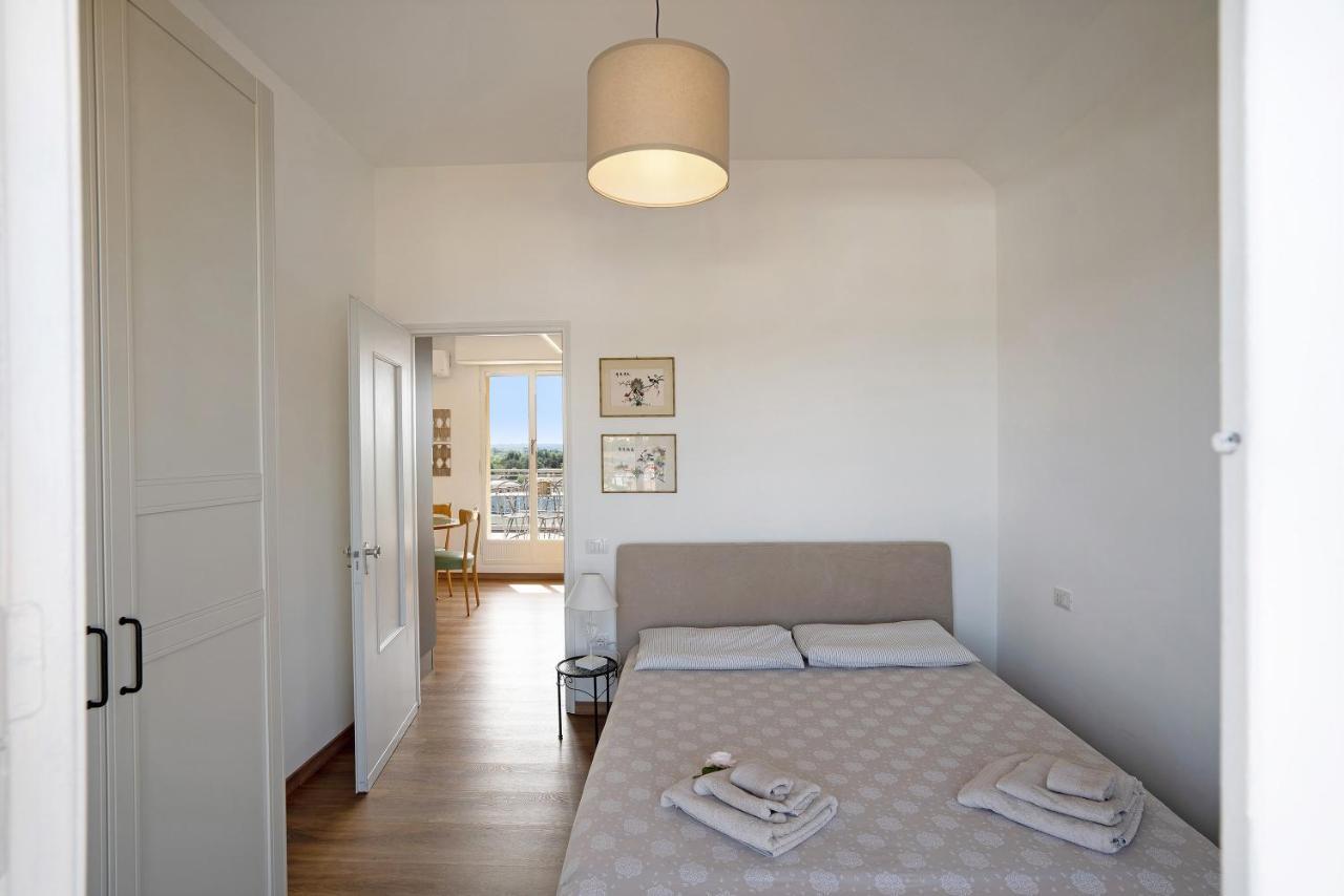 La Casa Del Riccio Apartment อาโรนา ภายนอก รูปภาพ