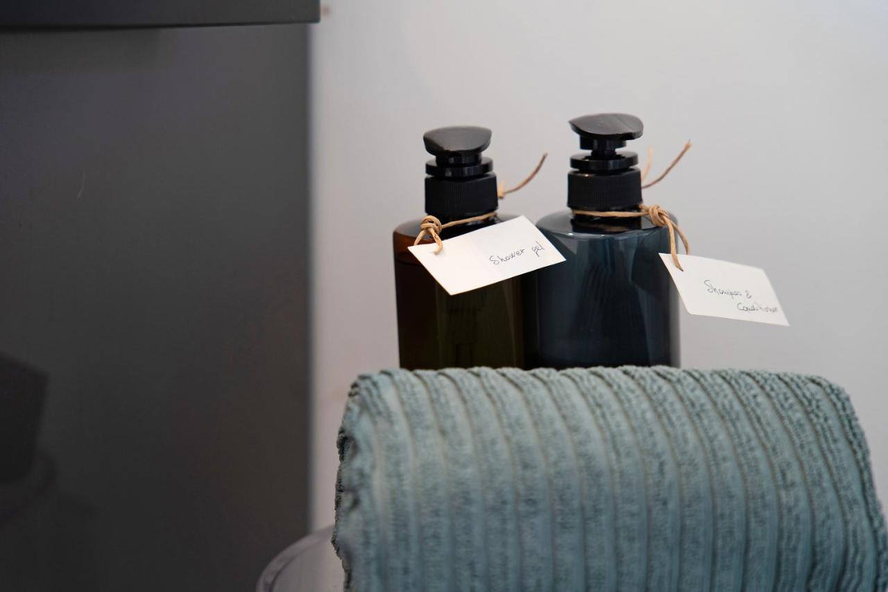 La Casa Del Riccio Apartment อาโรนา ภายนอก รูปภาพ